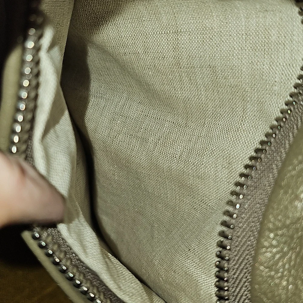 Michael Kors Collection Tonne Taupe Hobo Shoulder Bag EUC BMK-1109H